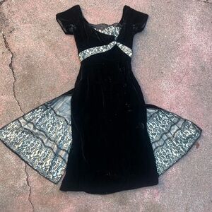 50’s Vintage CEIL CHAPMAN Nude Illusion Black Velvet Cocktail Lace Dress S 34b